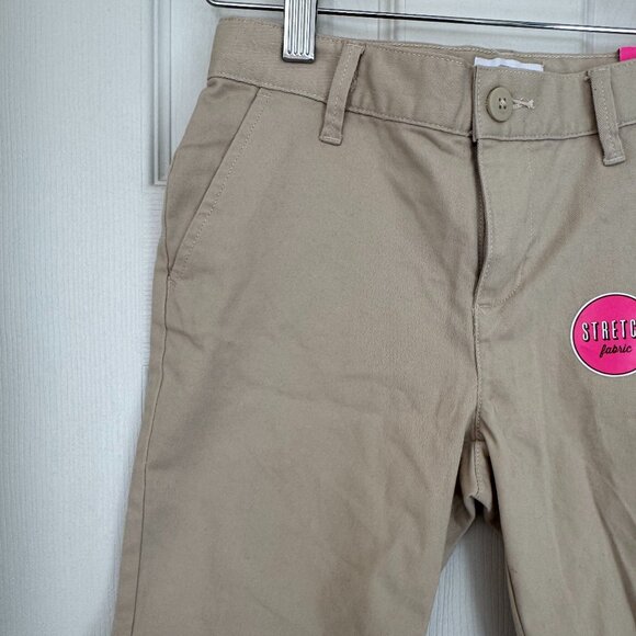 NWT The Children's Place Girls, Sandy Khaki Uniform Bermuda Shorts, Size 8 - Picture 2 of 12